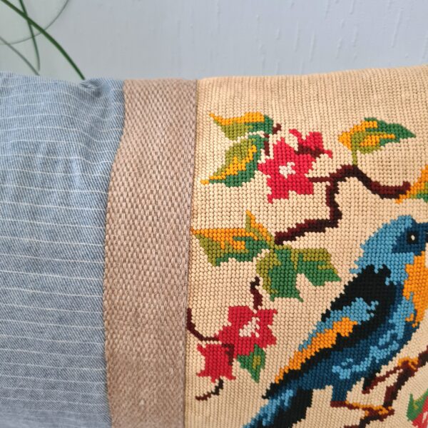 Housse de coussin canevas oiseau – Image 2